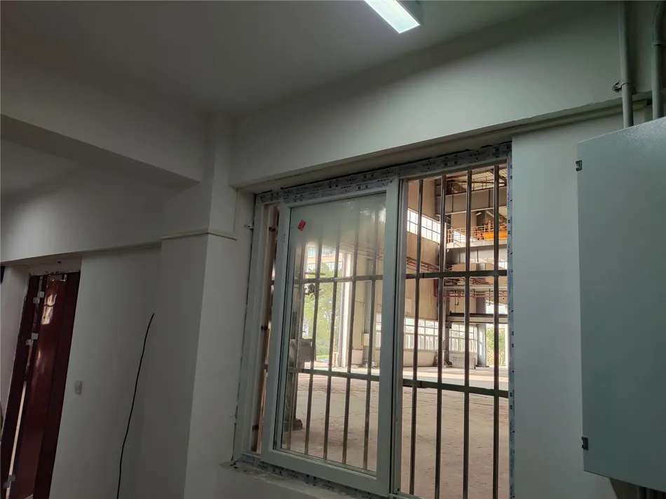 某工厂设备室安装密码门禁