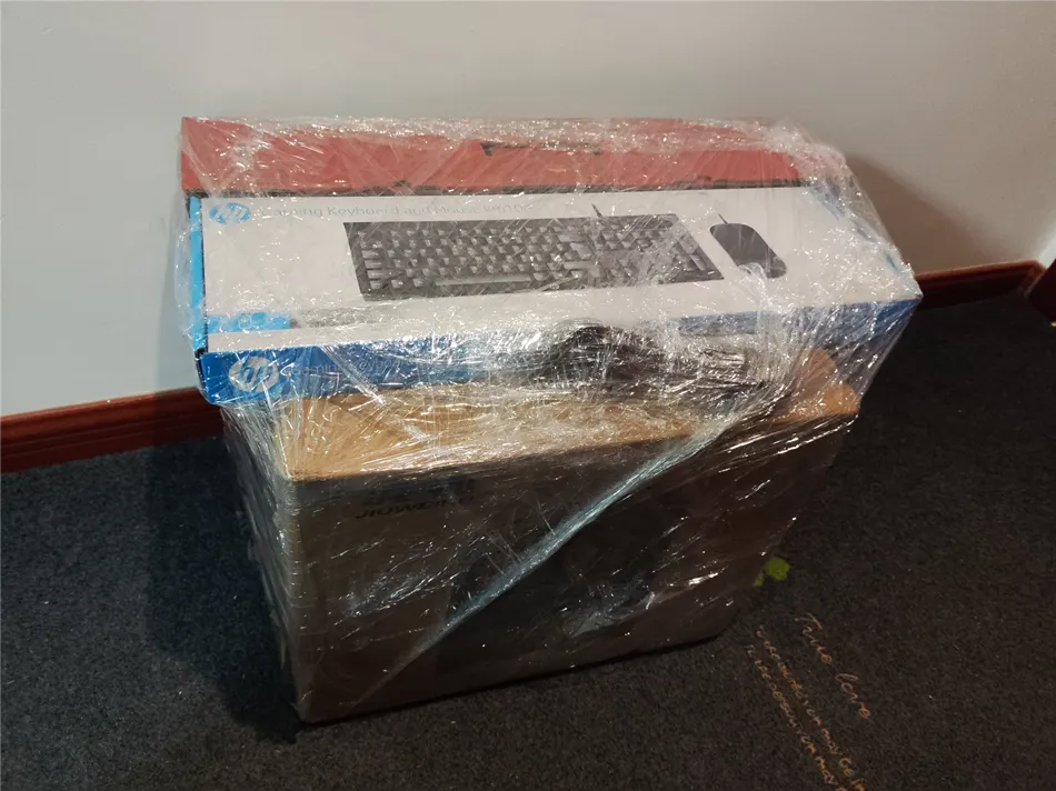 某公司采购办公电脑一套