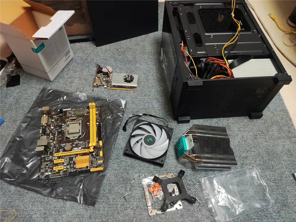 某公司二次回购办公电脑一套