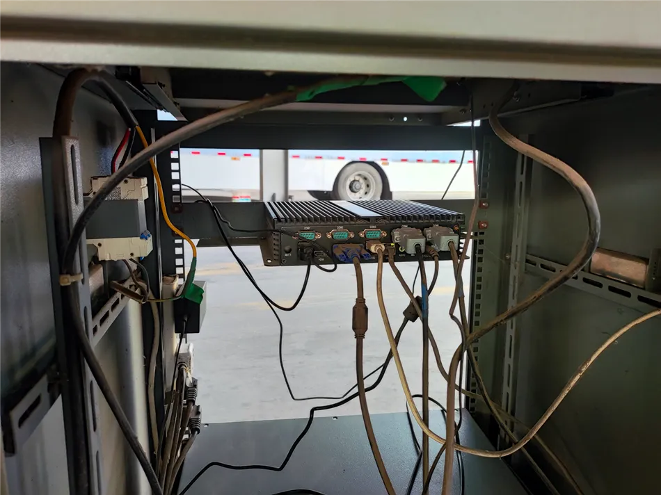 某公司产线工控设备更换硬盘