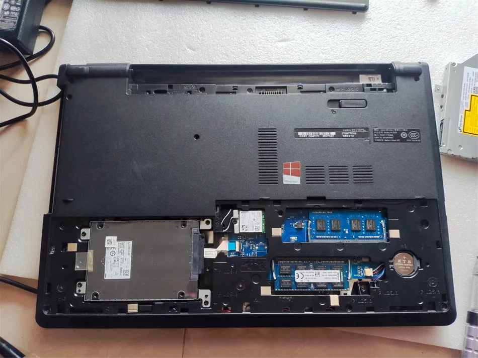 戴尔笔记本更换充电接口